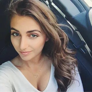 Car Girl: Emelia Hartford Car girl, Car girls, Girl