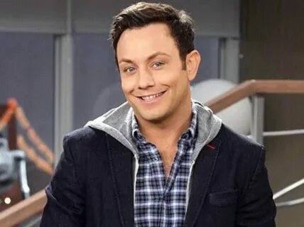 Jonathan Sadowski Bio, Wife, Girlfriend, Age, Net Worth, Is 