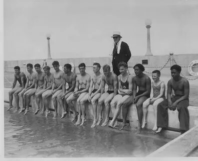 Natatorium-swim_team Images of Old Hawaiʻi