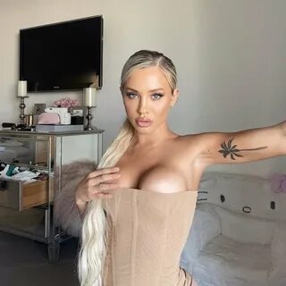 Are tammy hembrow's boobs real