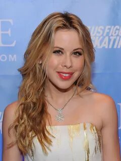 Tara Lipinski Beauty Looks - StyleBistro