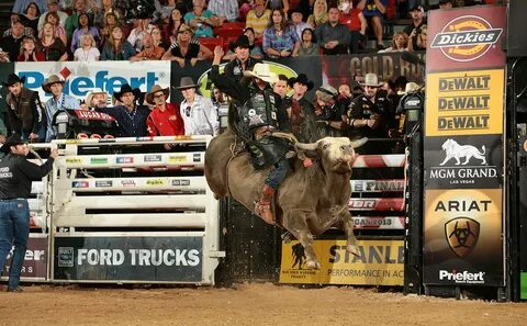 A Q&A With World Champion Bullrider J.B. Mauney - Modern Far