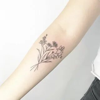 50 Small & Delicate Floral Tattoo Information & Ideas - Brig