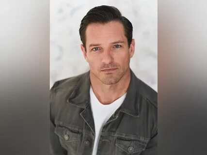 Ian Bohen FREE Pictures on GreePX