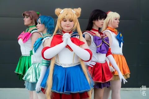 Sailor Moon Musical Sera Myu cosplay group photo arda wigs m
