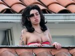 pics from tumblr: Amy Winehouse Breast