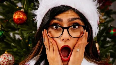 Mia Khalifa Hot Christmas HD Wallpaper 62095 1600x900px