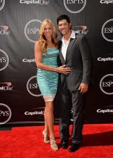 Jennie Finch Feet (16 photos) - celebrity-feet.com