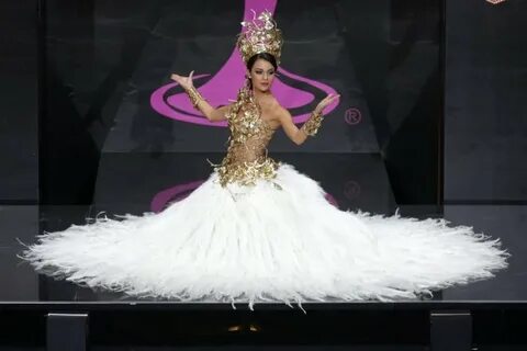 Конкурс национальных костюмов на конкурсе "Мисс Вселенная" П
