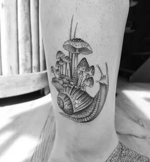 30+ удивительных идей дизайна татуировки грибов (и что они о
