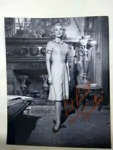The Munsters Pat Priest Signed Photo Marilyn Munster Publici