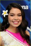 Moana's Auli'i Cravalho is Pretty in Pink for the London Pre