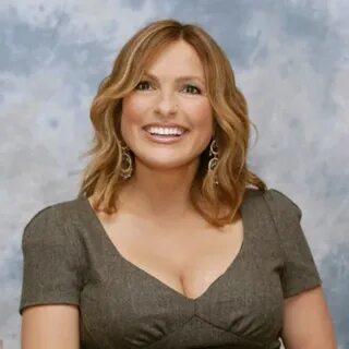 Mariska Hargitay Picture. Buy Mariska Hargitay Pictures at I