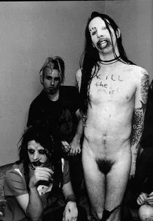 Marilyn manson sucking his dick - Admos.eu