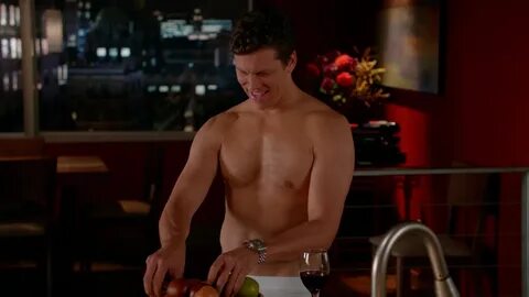 ausCAPS: Hayes MacArthur shirtless in Happy Endings 2-07 "Th