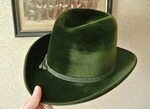 Шляпа велюровая зеленая, 1930-е годы. Оригинал