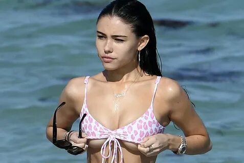 Bikini Model Videos בטוויטר: "Singer Madison Beer Desperatel