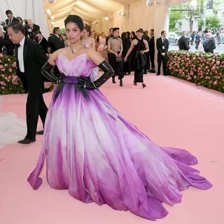 Alabama Viz hmyz Stvoření lilly singh met gala zabít Odskoči