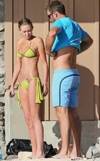 Bikini Shot of the Day: Paulina Gretzky Heats Up Hawaii in T