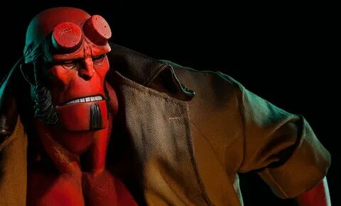 Hellboy Premium Format ™ Figure