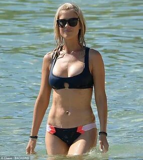 Christina Anstead in Bikini - Body, Height, Weight, National