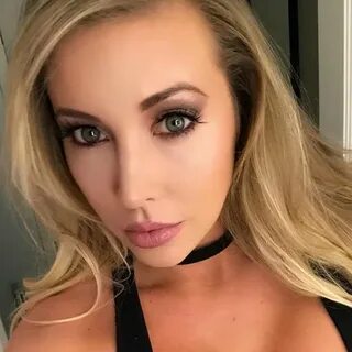 Petite Samantha Saint Uncensored. Nude Porn Pics