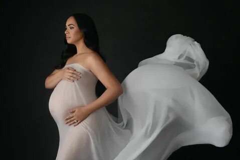 Jessica - NYC Maternity Photoshoot - Brilianna Photography