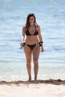 Imogen Thomas Wearing Black Bikini at Miami Beach 3/31/2017 