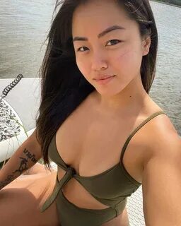 Dee nguyen naked 🌈 NFL Star Derek Watt’s Hot Wife Wows In St