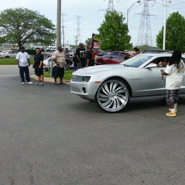 Chicago Whips в Instagram: «The homie @mr75caprice30s came out in the Camar...