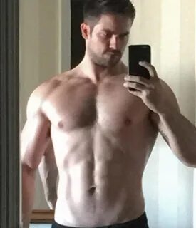 Cinquanta Sfumature di Nero e di Rosso, Brant Daugherty ha f