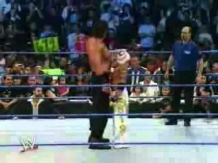 Rey mysterio vs Great Khali - YouTube