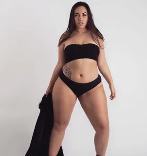 Asia Penelope - Plus-Size Models - Curvage