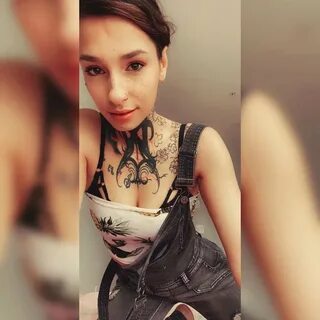 Chloe Roma Nude Leaked (3 Videos + 153 Photos)