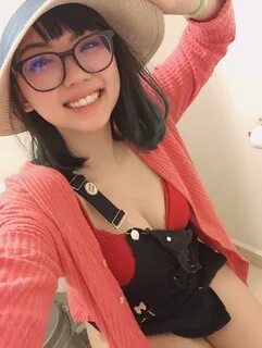 Harriet Sugarcookie 🌟 Twitterissä: "Toilet selfie with my ne