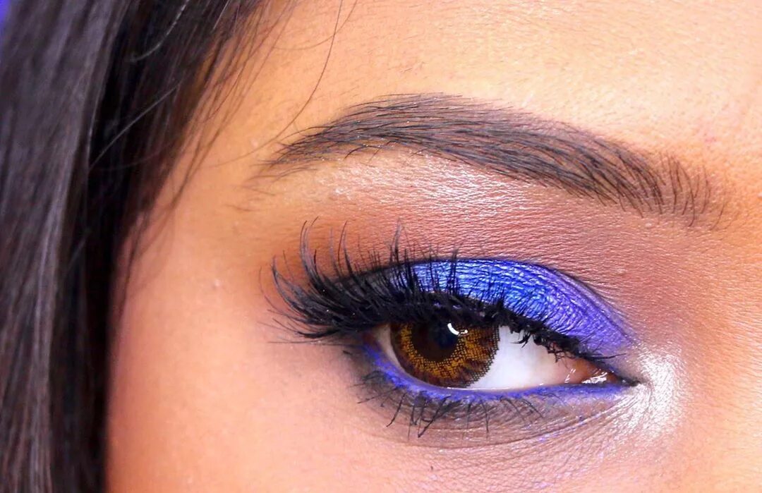 M A L A T H I S H R I в Instagram: "Royal blue smokey eye makeup tutor...