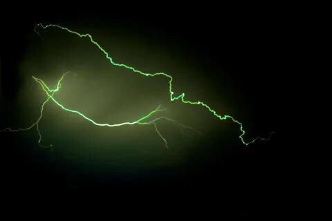 Fotografia: green lightning fotky.sme.sk