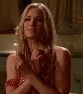 Sarah Walker GIF - Sarah Walker Yvonne - Discover & Share GI