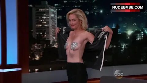 Alexandra Wentworth Topless - Jimmy Kimmel Live (0:17) NudeB