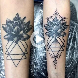 Kwiat tatuaż na przedramieniu tuszowanie przez Anastasem Vla