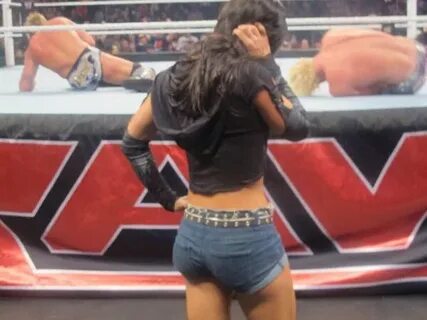 Photos: Hot Ringside Shots Of AJ Lee’s Booty In Action - PWM