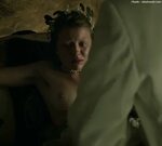 Mia Goth Topless In A Cure For Wellness - Photo 13 - /Nude