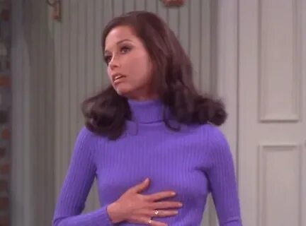 Mary Tyler Moore as Mary Richards - Sitcoms Online Photo Gal