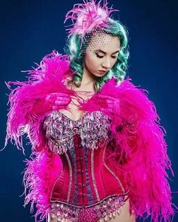 Such a gorgeous pink burlesque costume Outfits