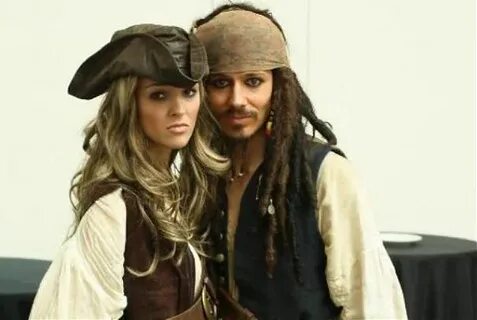 Jack Sparrow & Elisabeth Swann Look Alike "strik a pose" in 