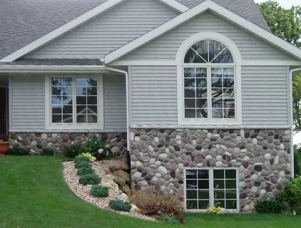 Wisconsin River Rock applied to a home. Love the look of the