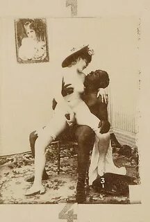Régi Vintage szex egy francia bordélyházban Hármasban Anális szett 1 34 Pics.