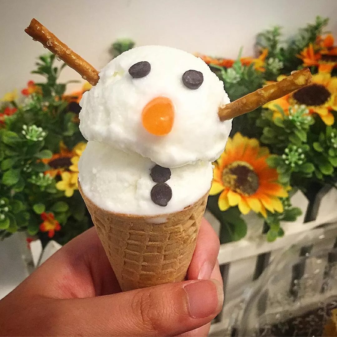 Rossetti Pong в Instagram: "Snowman ice-cream (lychee flavour) @dolce2...