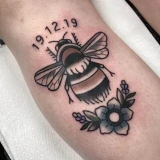 Traditional Bee Tattoo - Traditional Tattoo Bee Sticker Viny