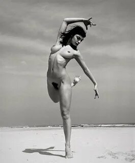 Bettie Page Vintage Nude Image 1950s